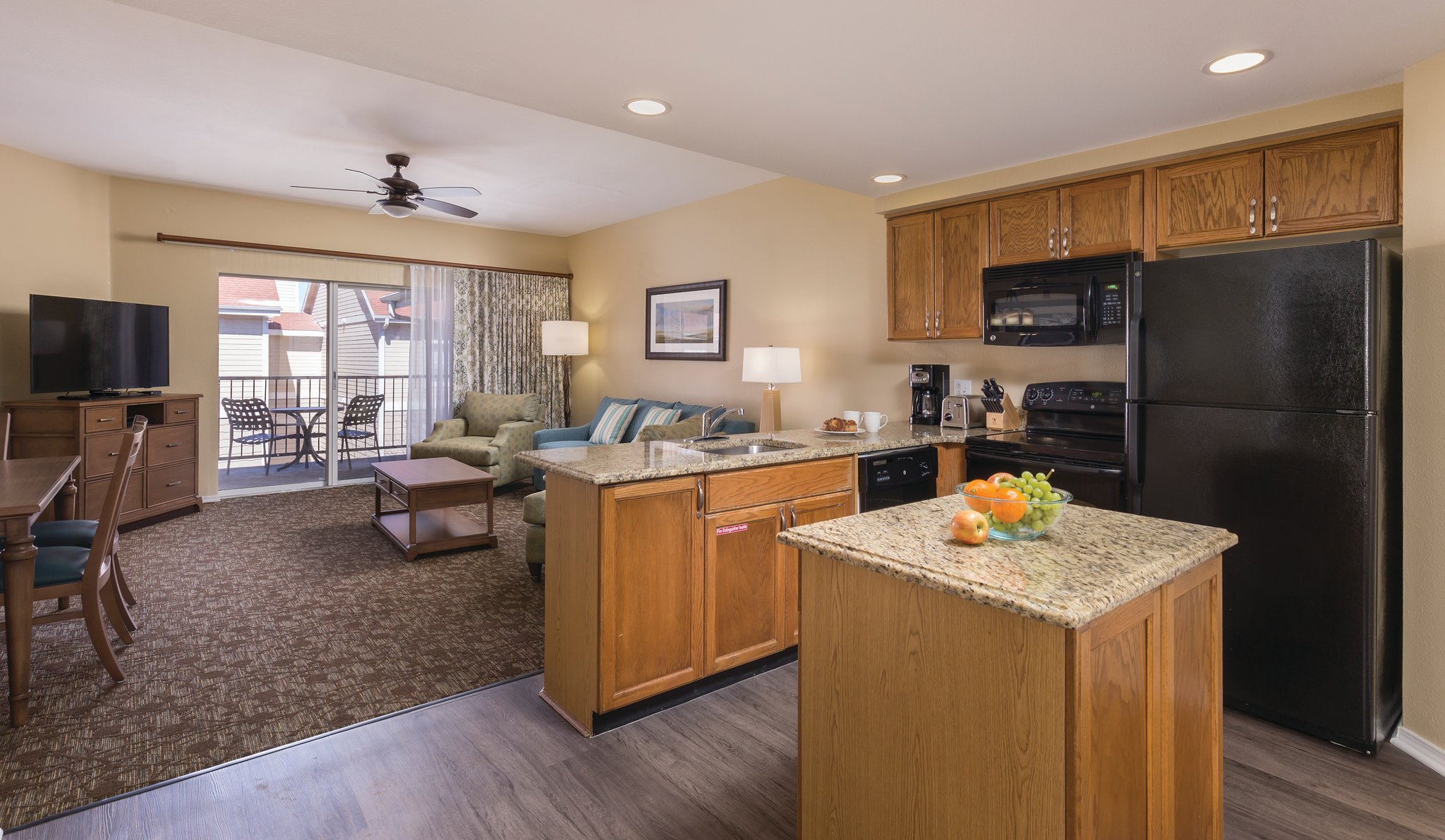 Wyndham Branson at The Meadows kitchen and living area