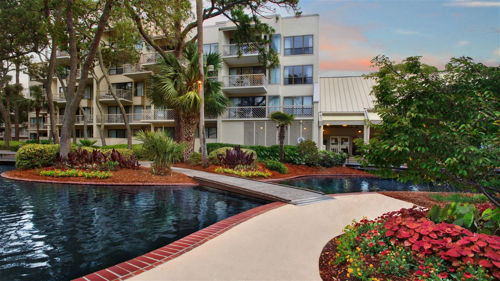 Marriott's Monarch at Sea Pines Exterior