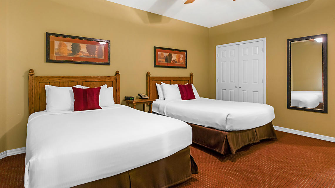 the falls village resort, a bluegreen resort guest room