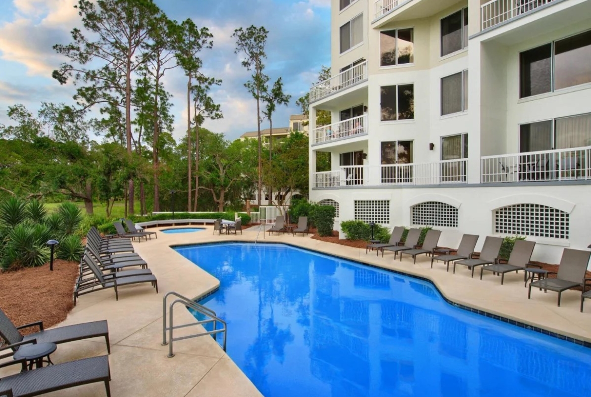 Harbour Club at Harbour Town Pool