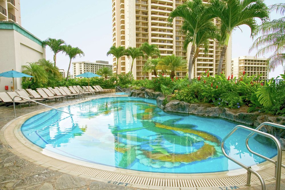 Lagoon Tower by Hilton Grand Vacations Pool