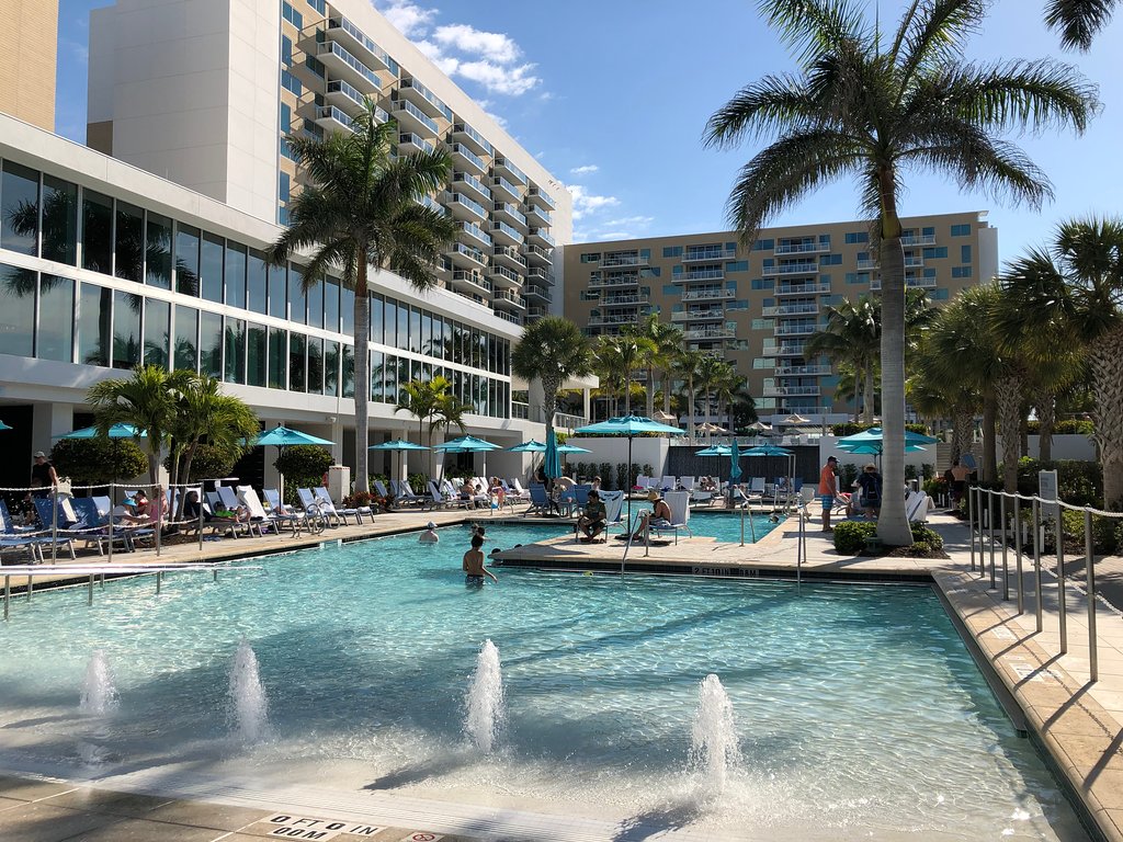 Marriott’s Crystal Shores On Marco Island Exterior