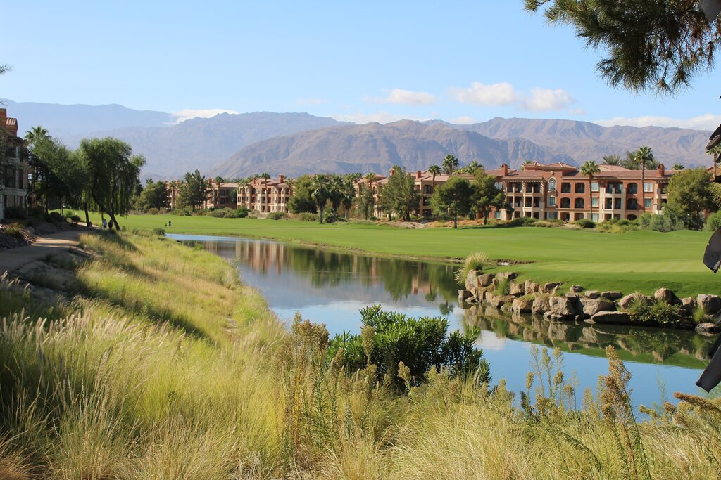 Marriott’s Shadow Ridge Exterior