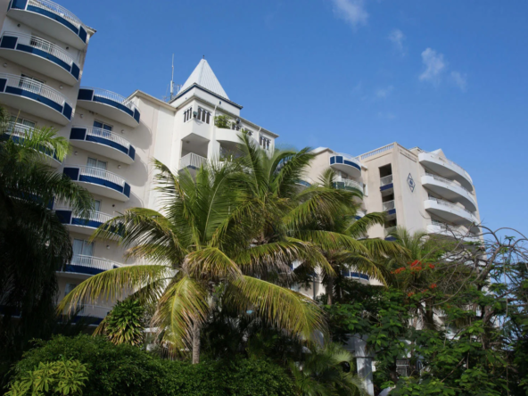 Sapphire Beach Club & Resort Exterior