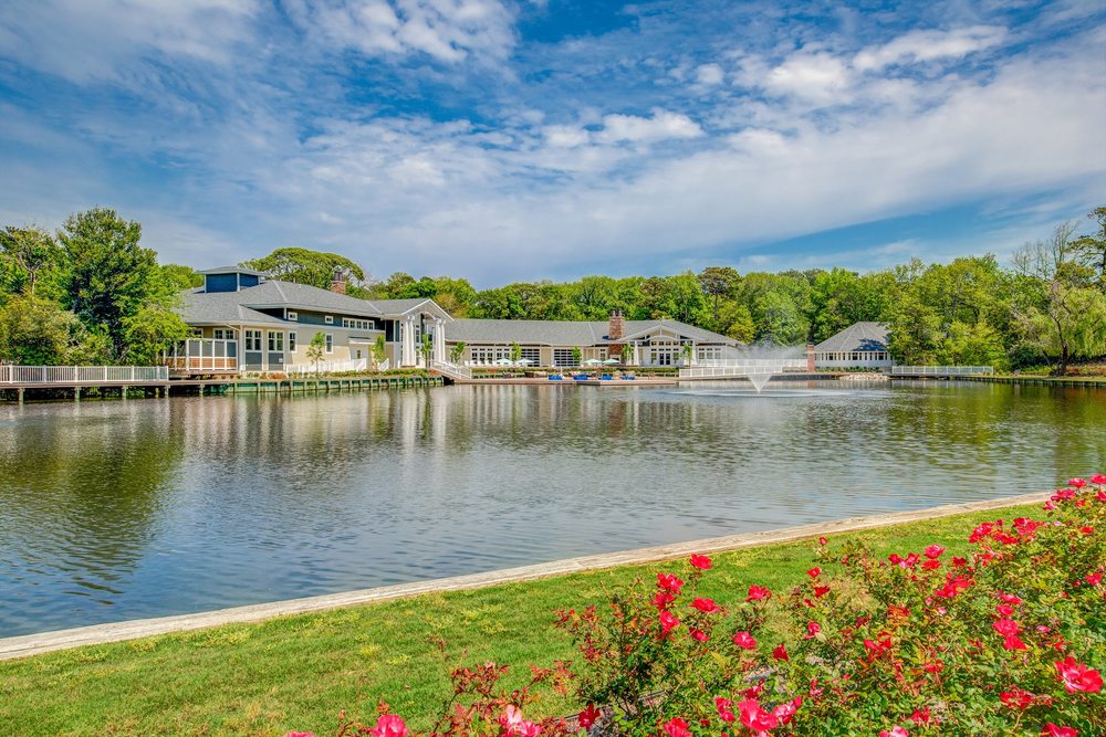 Beachwoods Resort Exterior