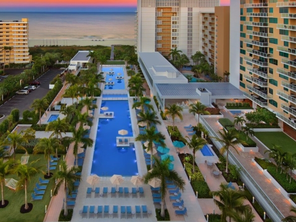 Marriott Timeshare: Marriott's Crystal Shores On Marco Island