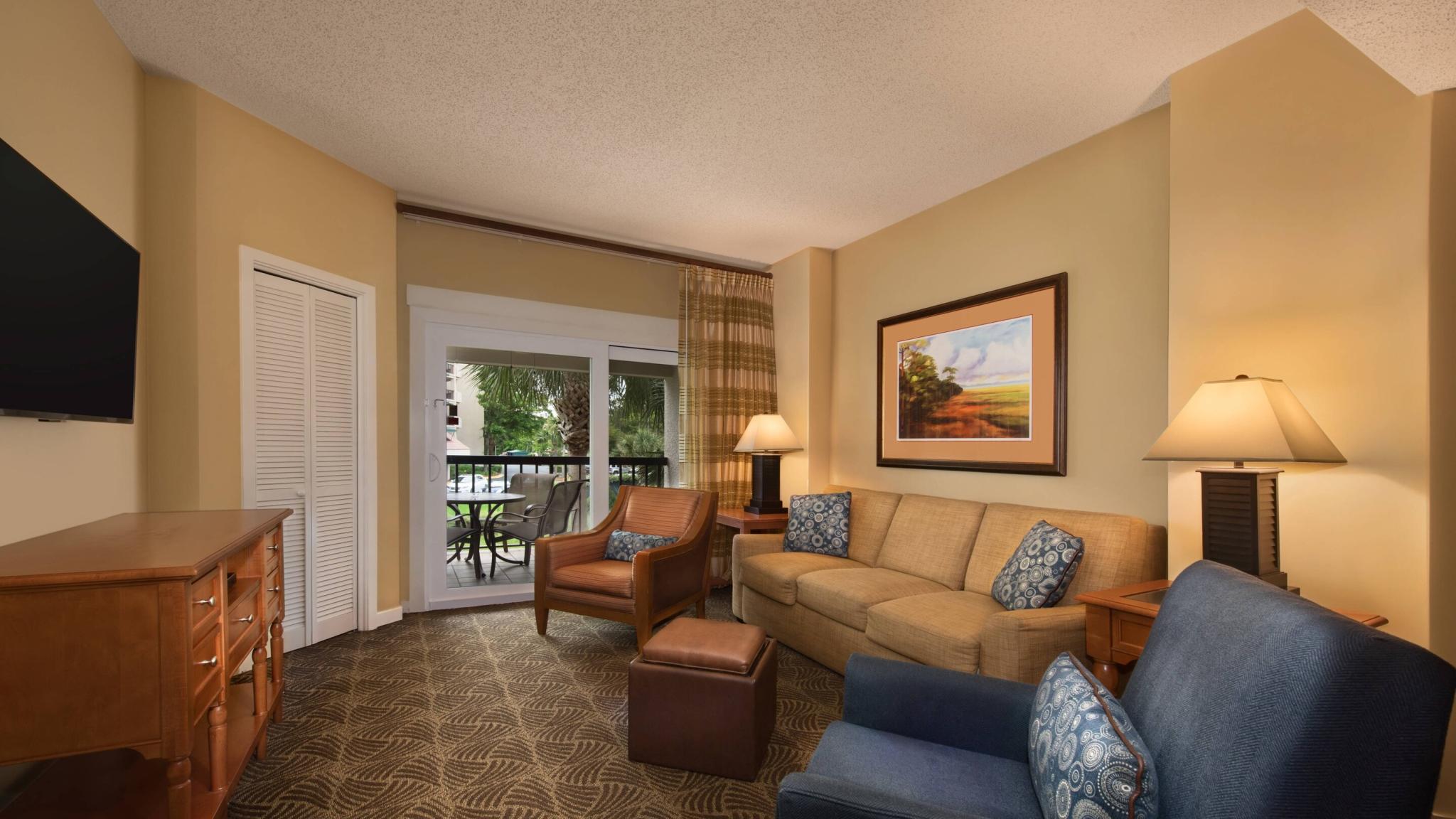 Marriott's Sunset Pointe Shelter Cove Living Room