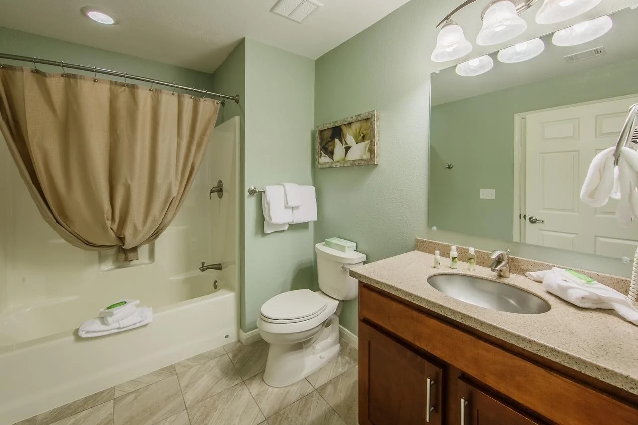 silverleaf's hill country bathroom