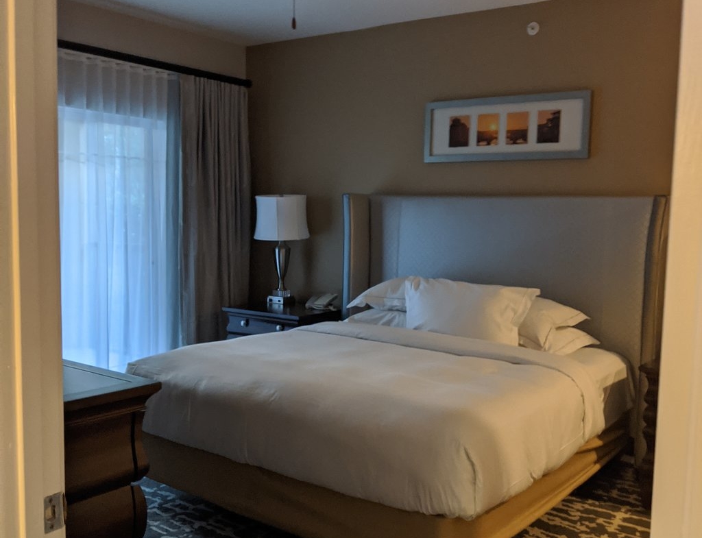 Hilton Grand Vacations at Tuscany Village Bedroom