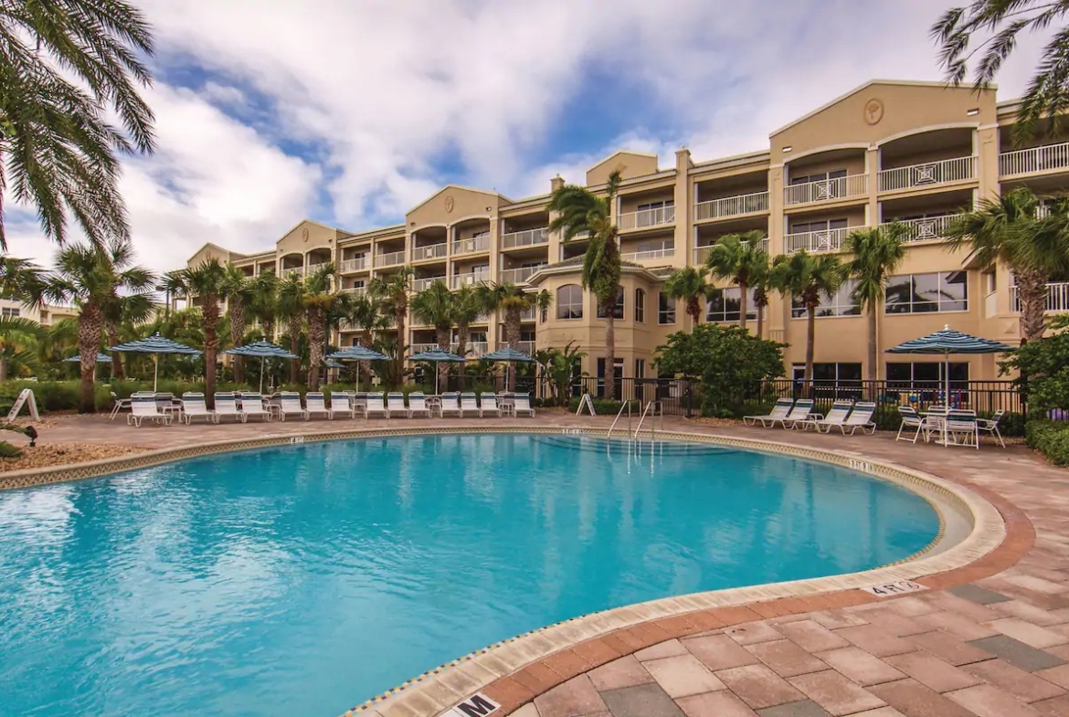 Holiday Inn Club Vacations Cape Canaveral Beach Resort Pool