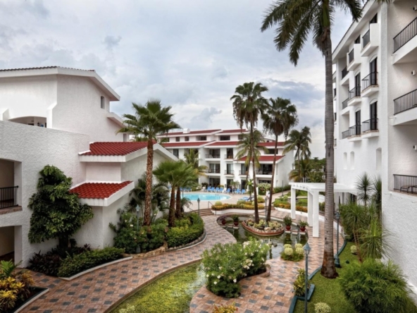 Royal Cancun Walkway