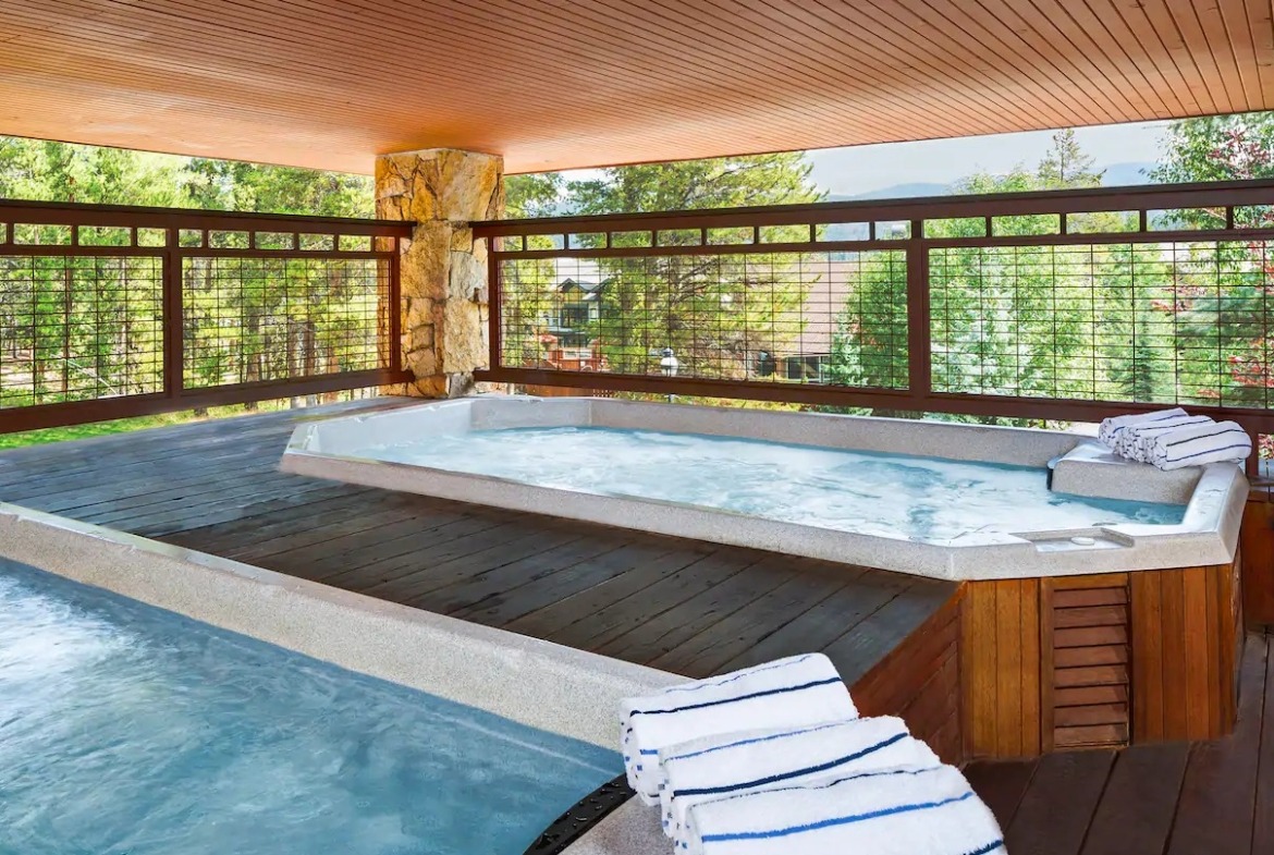 Valdoro Mountain Lodge, A HGVC Resort Hot Tub