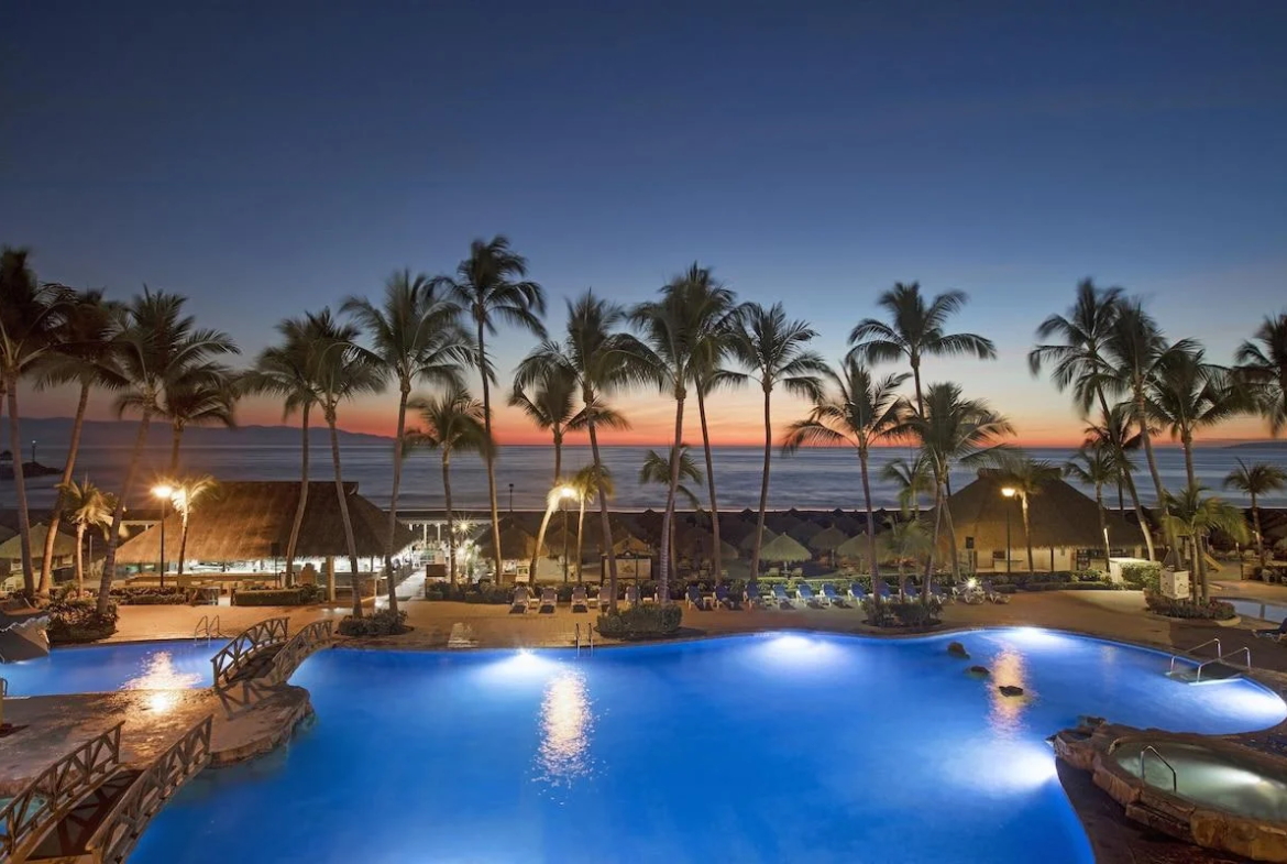 Paradise Village Beach Resort and Spa Pool