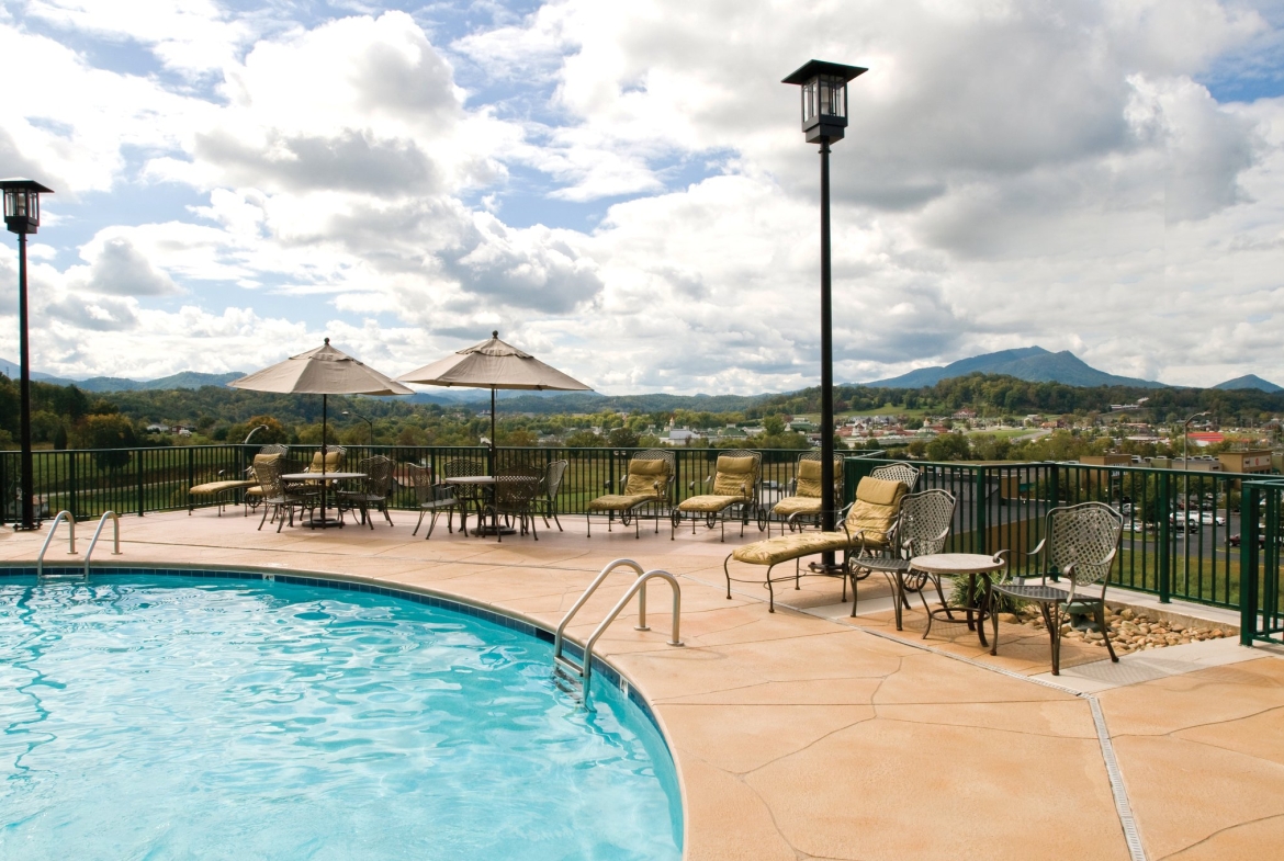 Club Wyndham Smoky Mountains Outdoor Pool