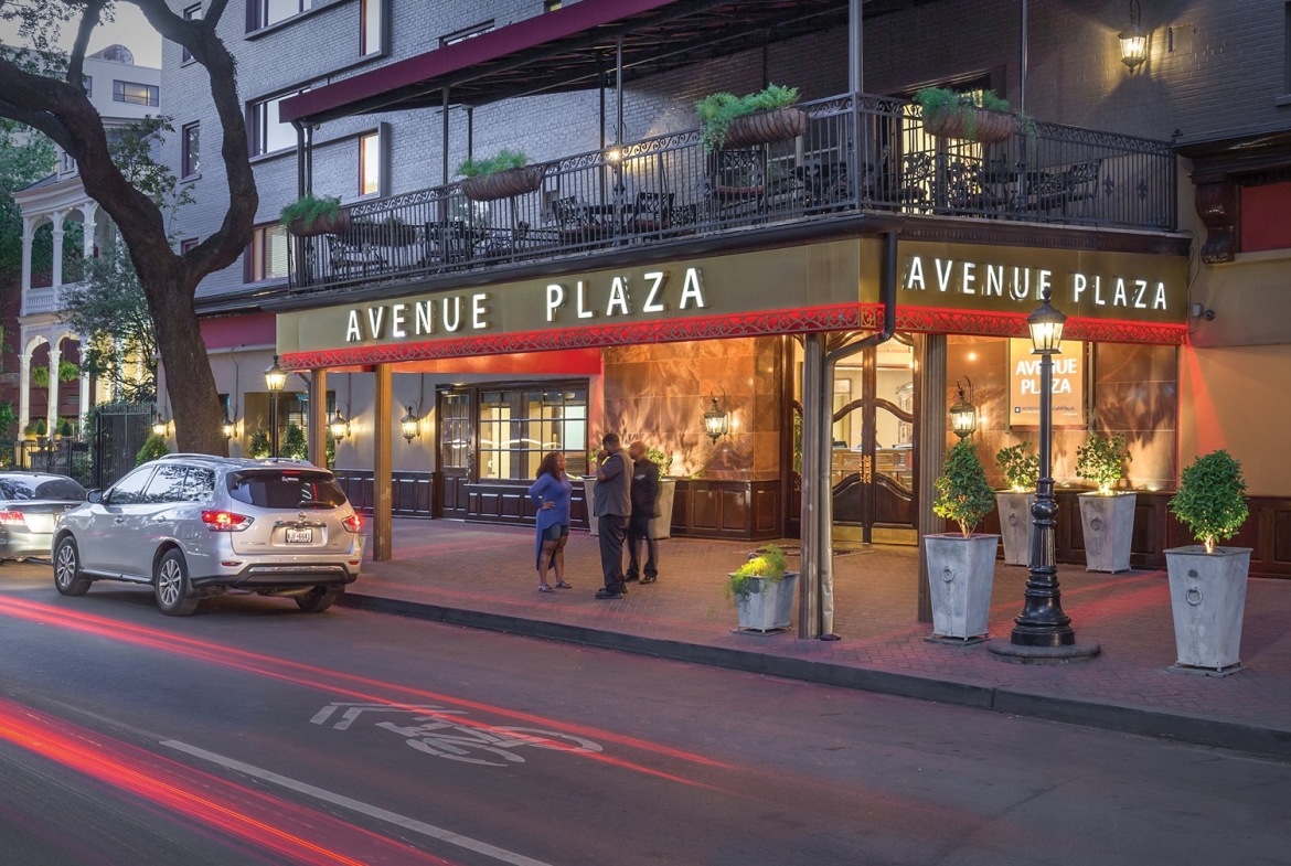 Wyndham New Orleans At Avenue Plaza