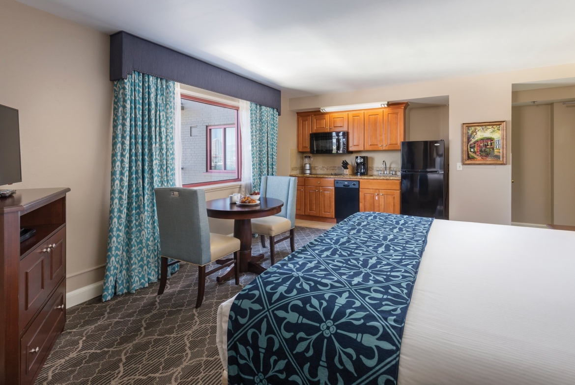 Wyndham New Orleans At Avenue Plaza studio