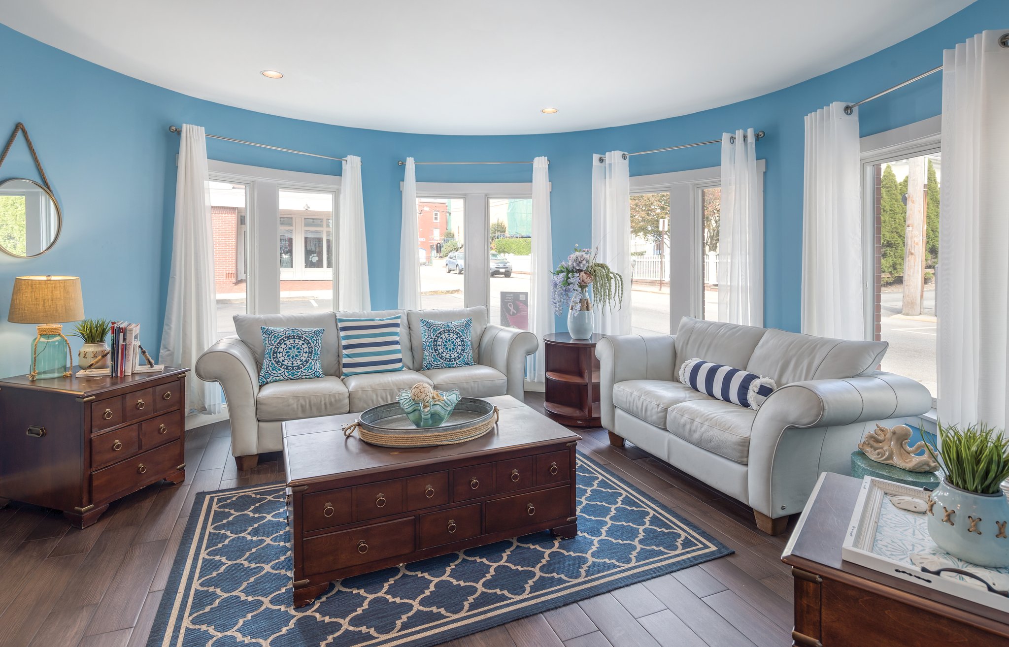 Wyndham Newport Onshore Living Room Wyndham Newport Onshore living room