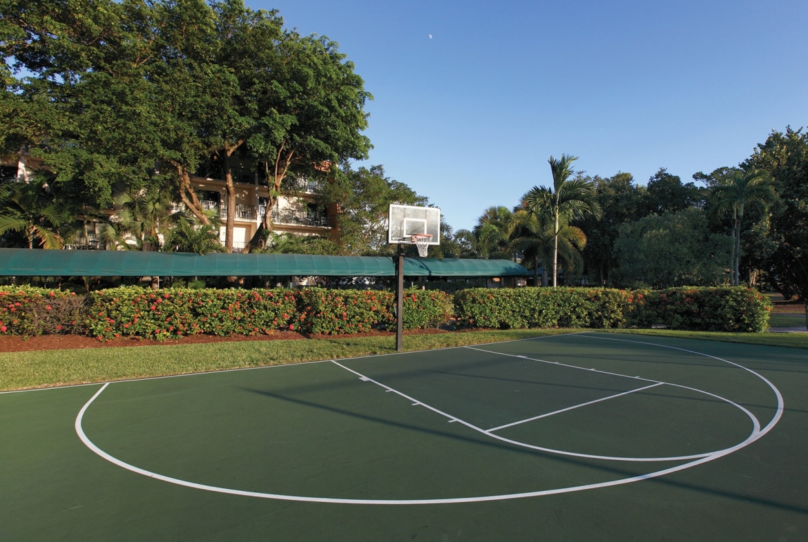 Wyndham Palm Aire half court basketball