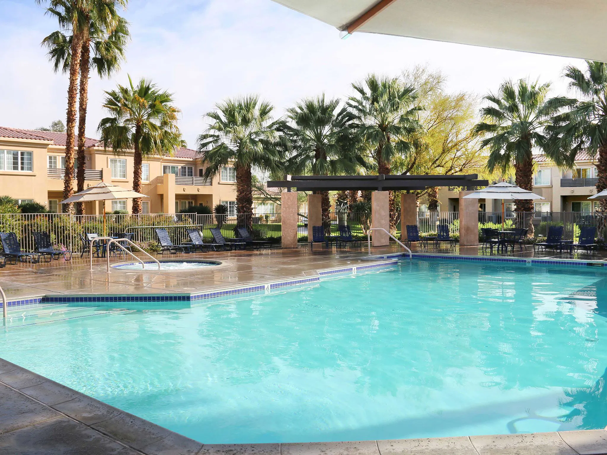 Raintree's Cimarron Golf Resort Pool