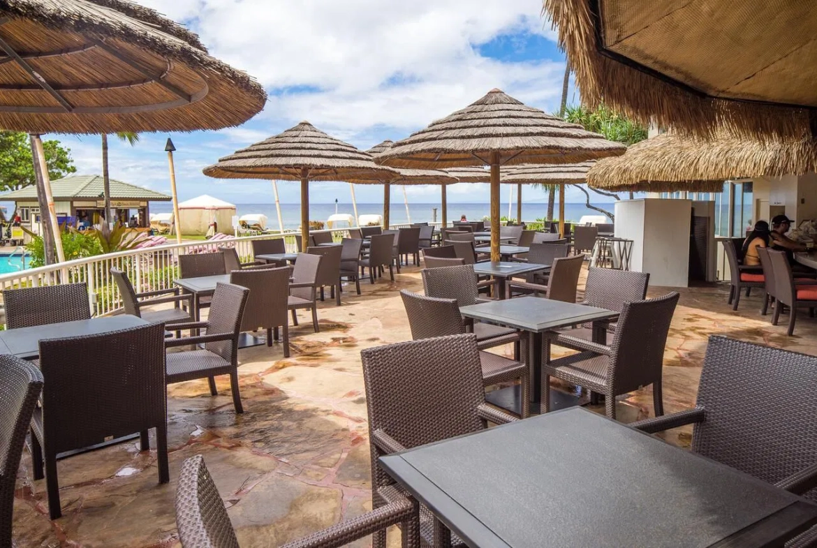 Kaanapali Beach Club outdoor seating