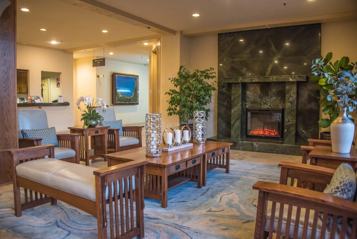 San Luis Bay Inn Lobby