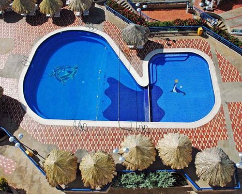 Hippocampus Villas Resort pool