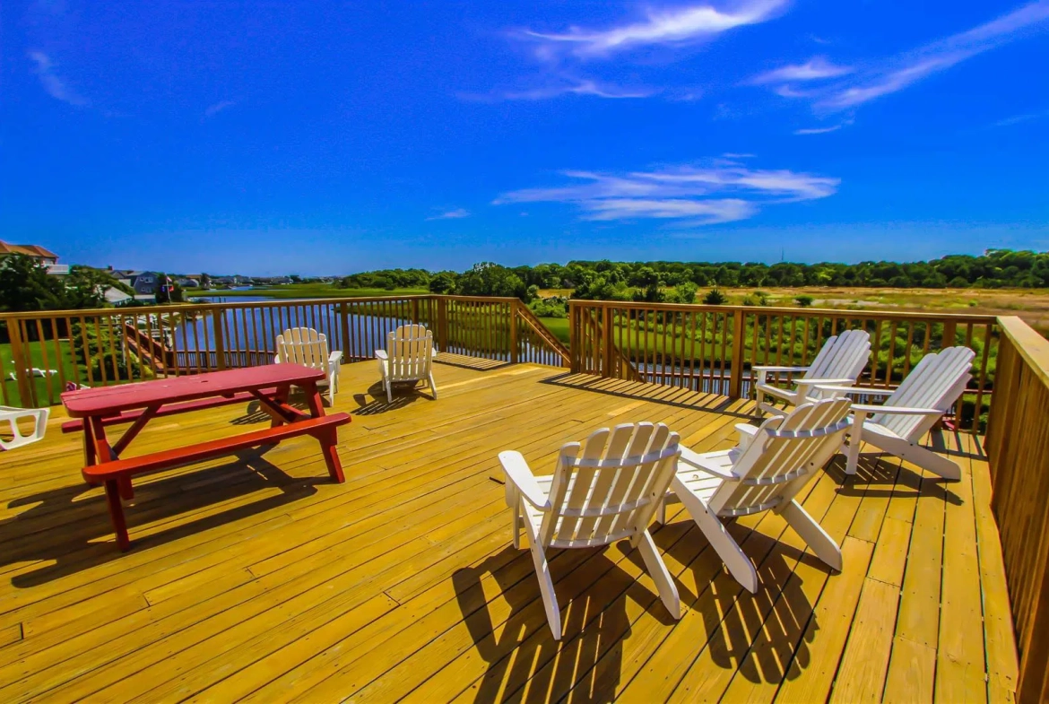 Riverview Resort Condominiums Sundeck