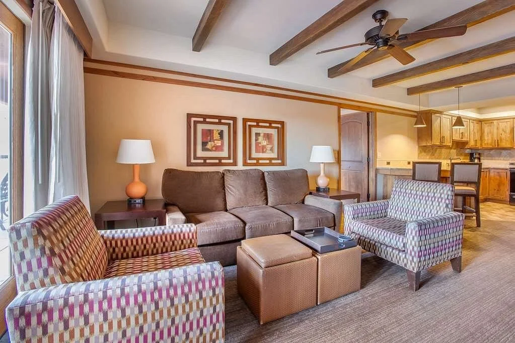 Diamond Sedona Summit living room