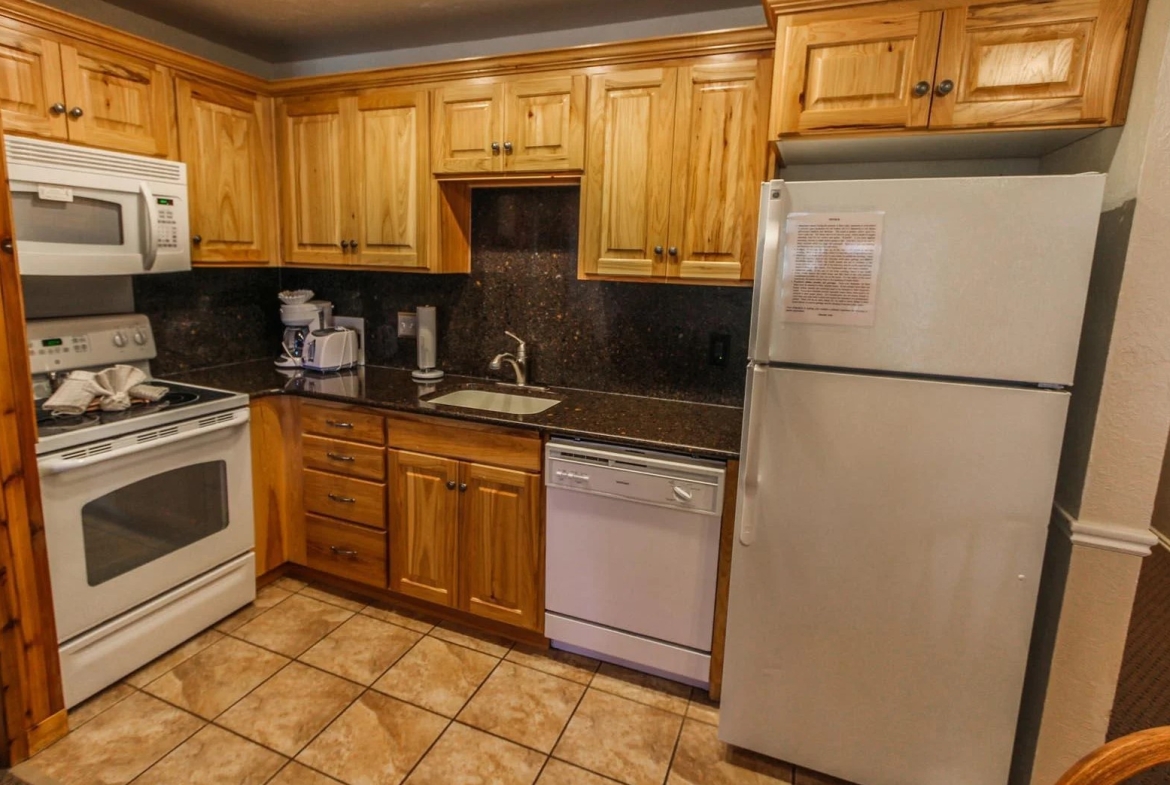 Bear Lake Timeshare kitchen