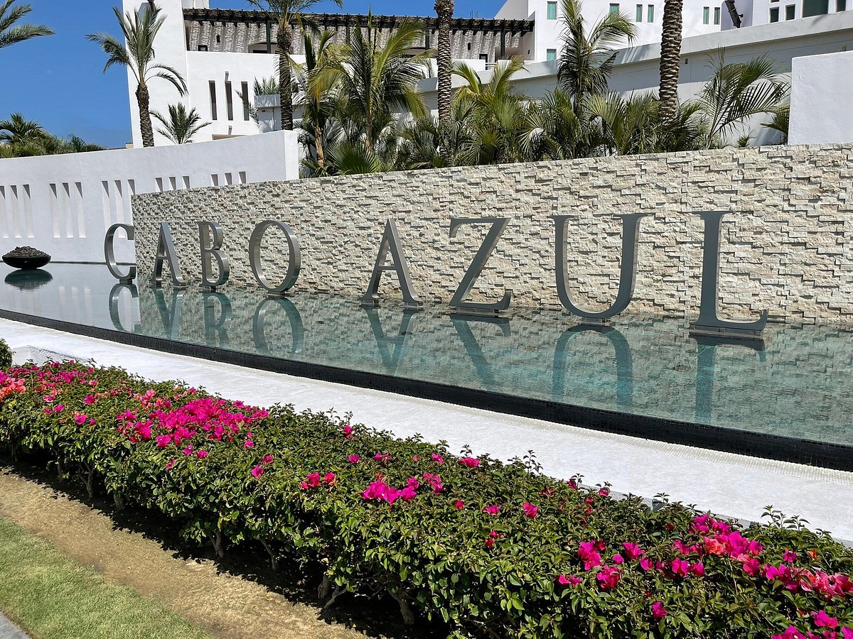 Cabo Azul Resort & Spa