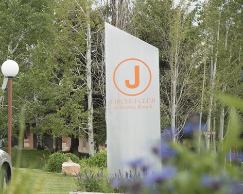 Circle J Club At Jeremy Ranch sign