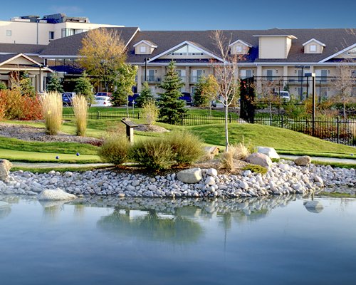 Georgian Manor Resort And Country Club exterior