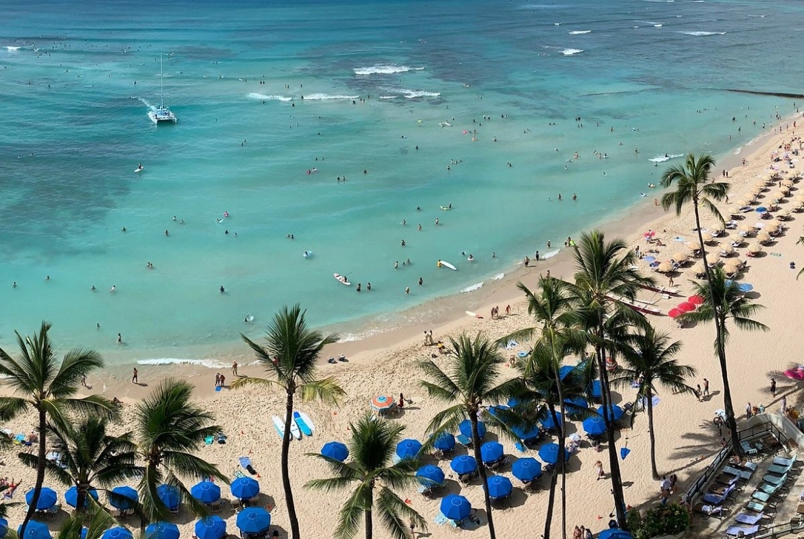 outrigger waikiki beach resort beach