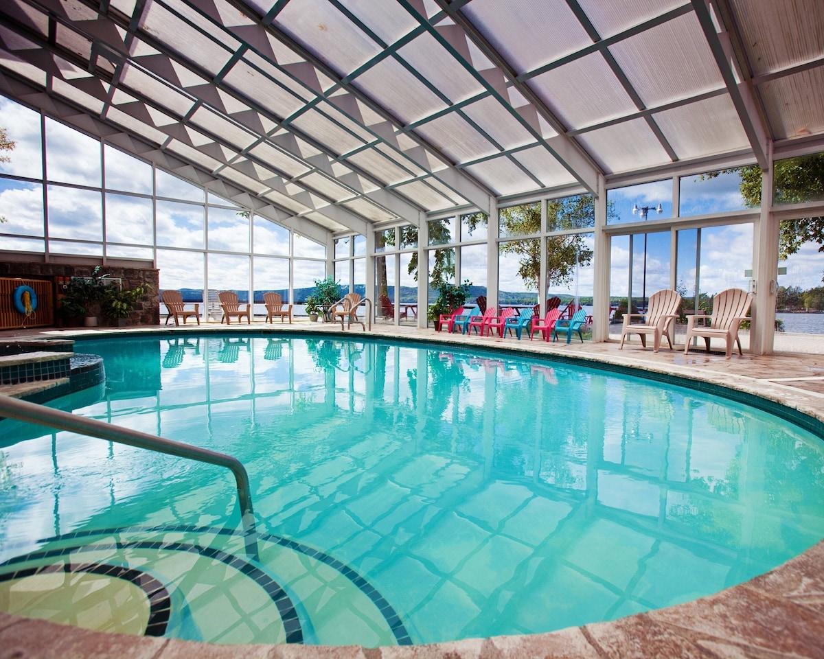 Calabogie Lodge Resort indoor pool