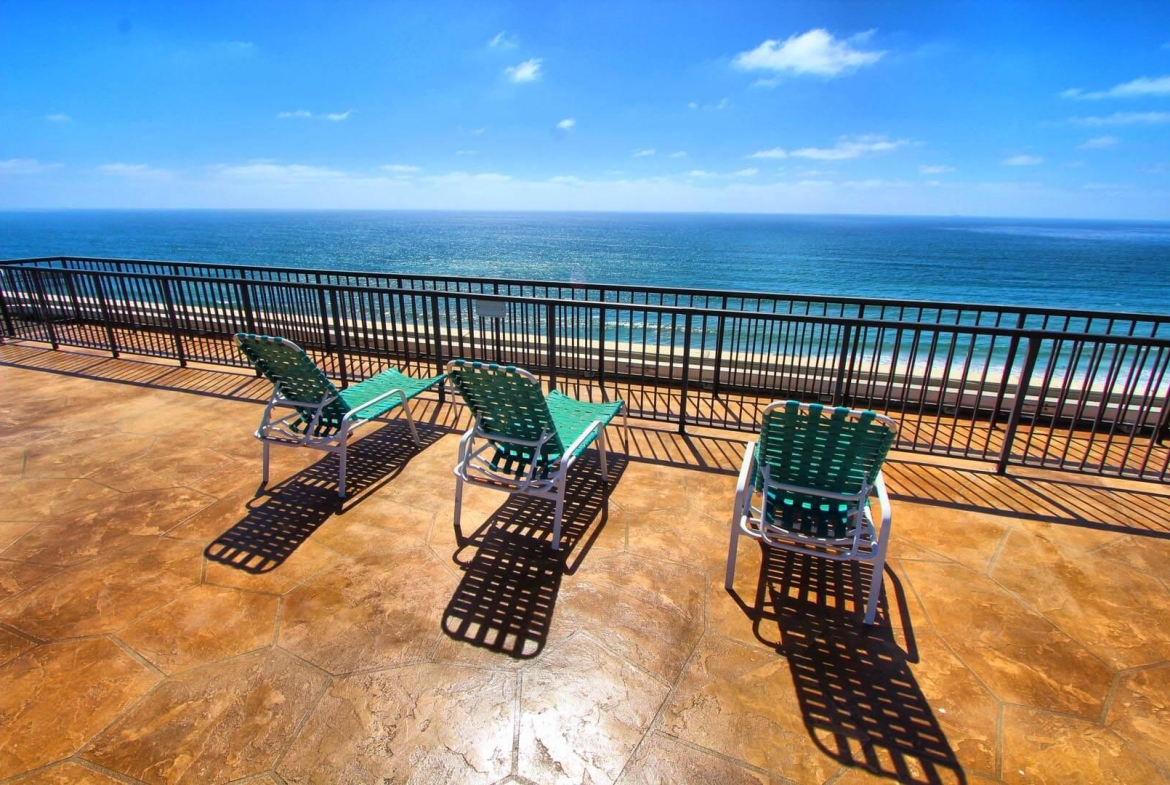 Capri By The Sea At San Diego balcony