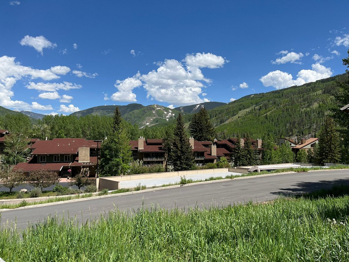 Sandstone Creek Club Exterior