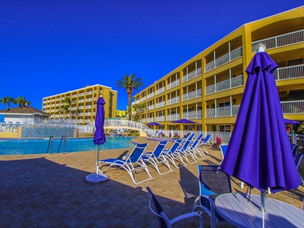 Coral Reef Beach Resort (Florida)