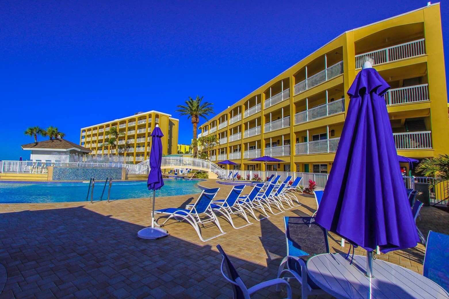 Coral Reef Beach Resort (Florida)