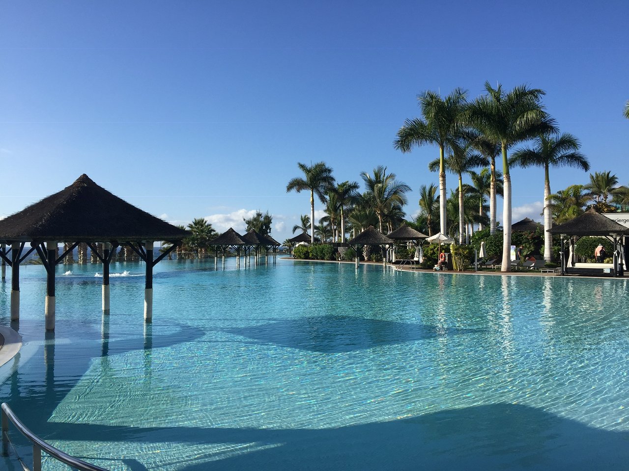 outdoor swimming pool