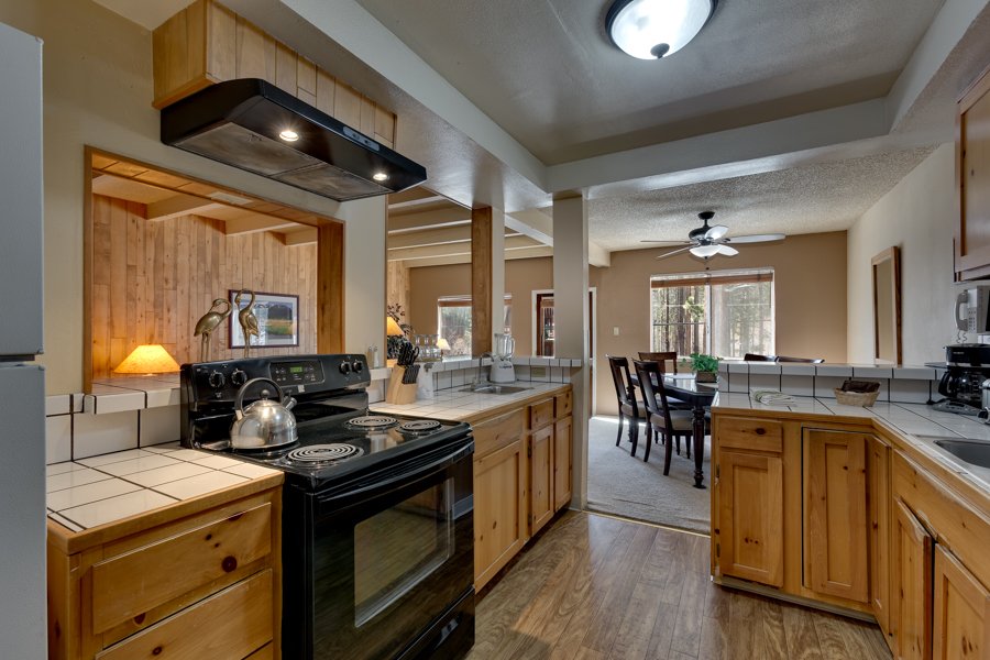 Heavenly Valley Townhouses kitchen