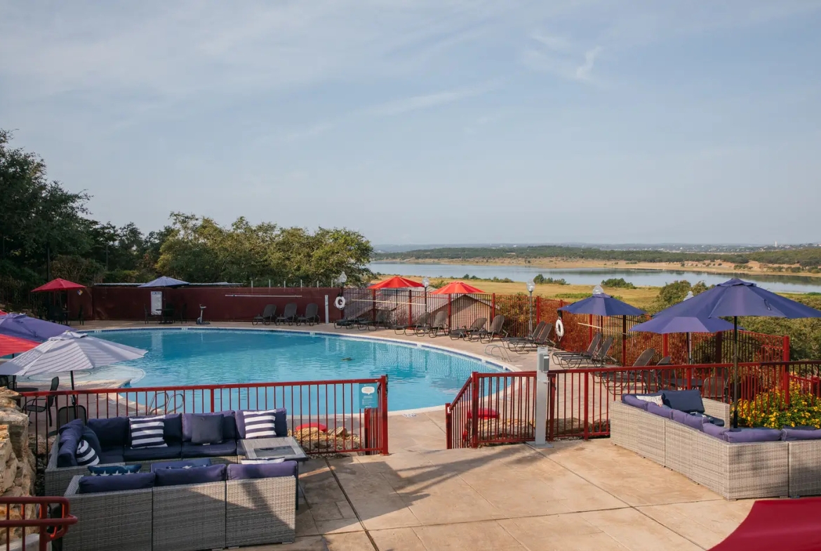 Hill Country Resort pool