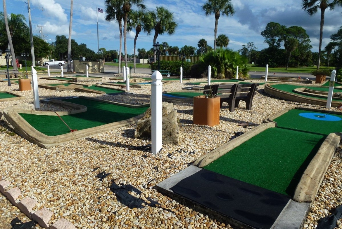 Lehigh Resort Club mini golf