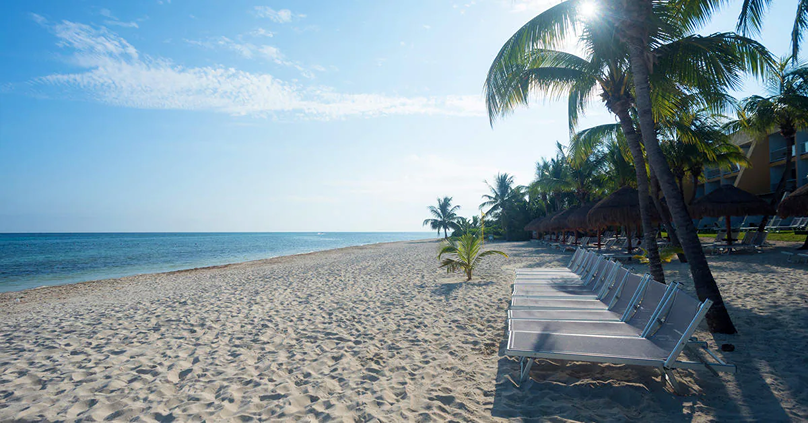 Melia Paradisus Cozumel loungers