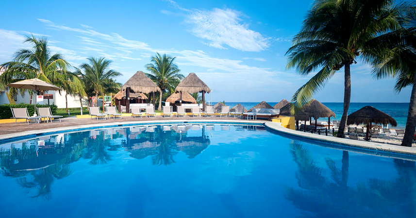 Melia Paradisus Cozumel pool