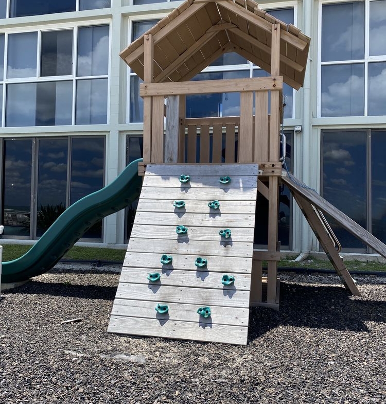 Plantation Island Playground