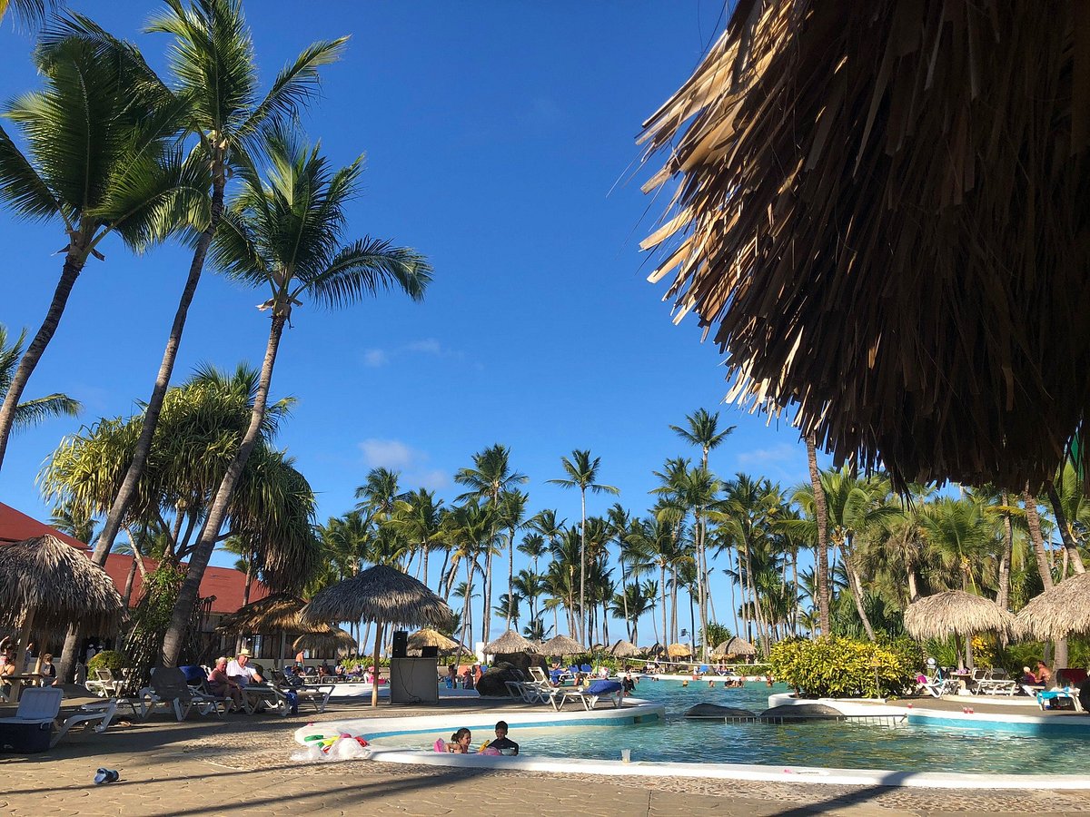 Royal Holiday Bavaro Princess Pool
