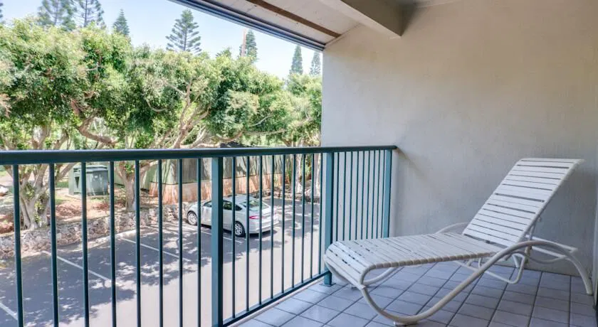 private balcony Gardens At West Maui