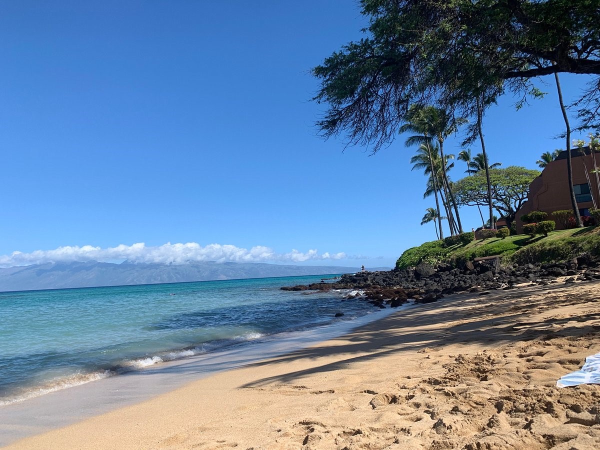 Kuleana Club beach