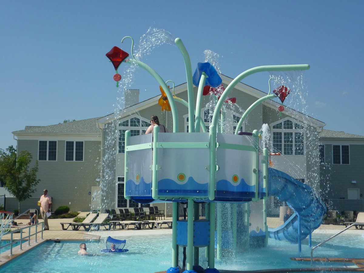 The Colonies At Williamsburg Water Park