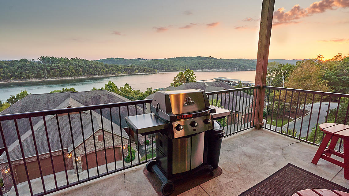 balcony with BBQ grill